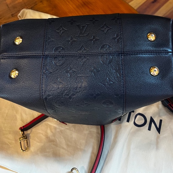 Louis Vuitton Purse - Picture 2 of 2